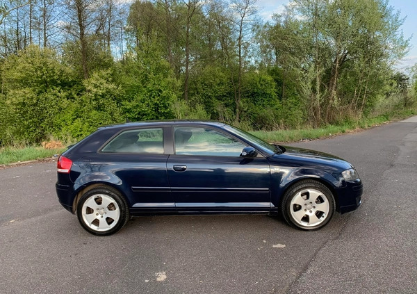 Audi A3 cena 13700 przebieg: 204000, rok produkcji 2004 z Jaworzno małe 137